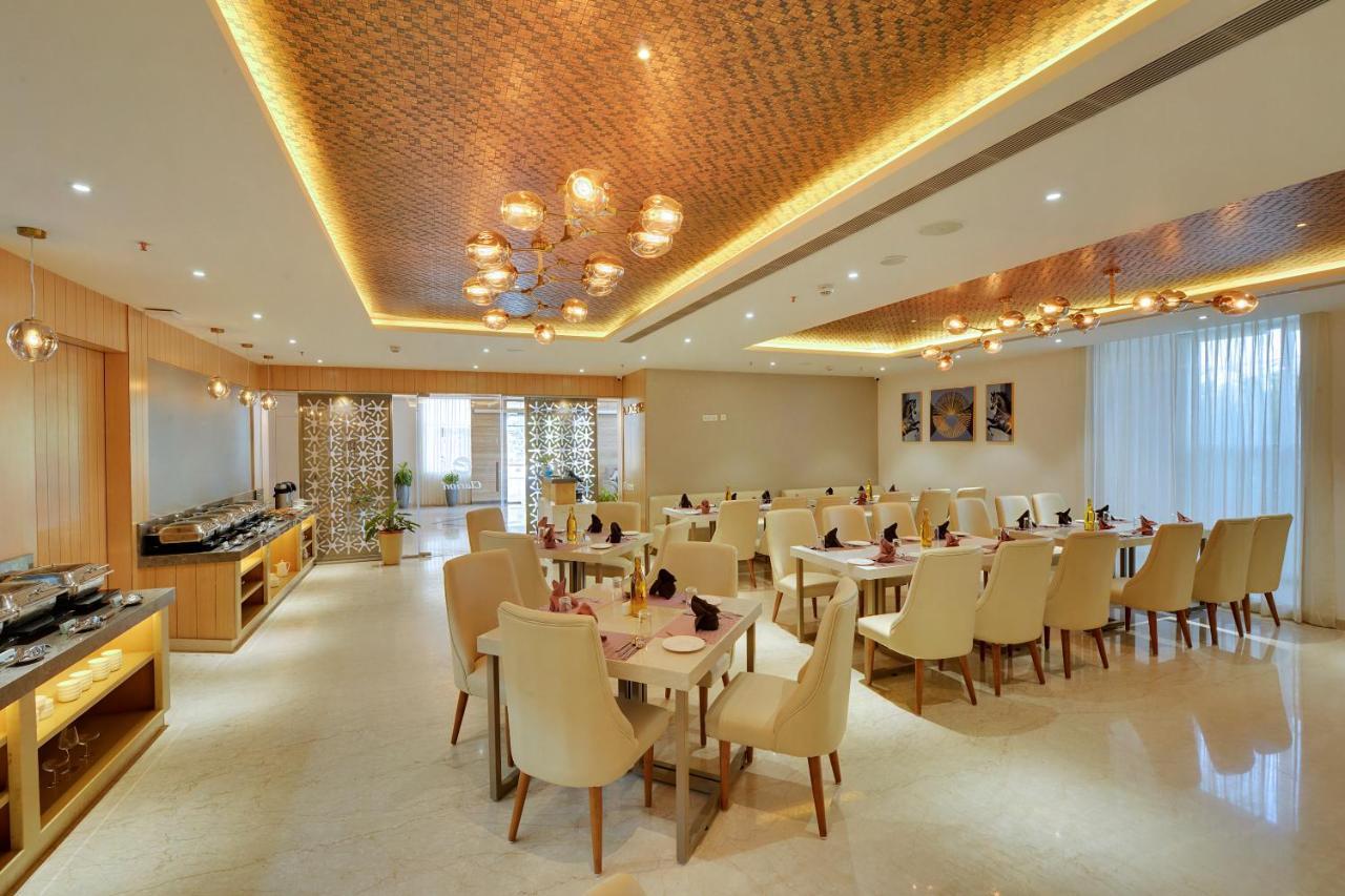 Clarion Hotel Bangalore Yesvantpur Kültér fotó