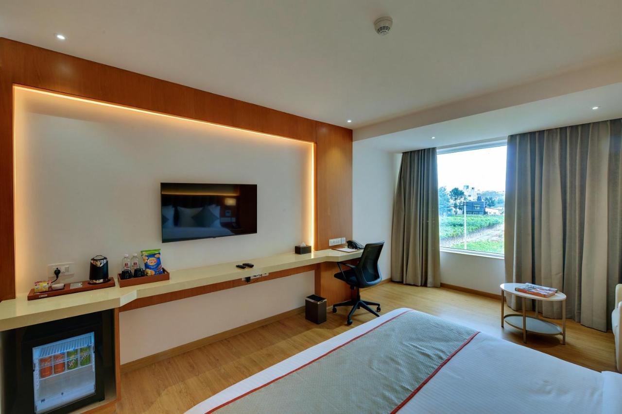 Clarion Hotel Bangalore Yesvantpur Kültér fotó