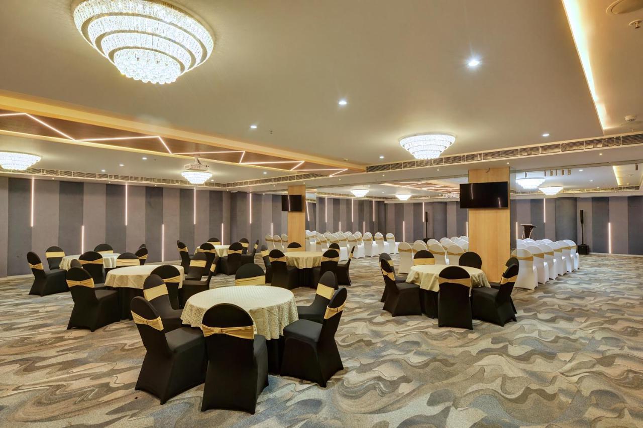 Clarion Hotel Bangalore Yesvantpur Kültér fotó
