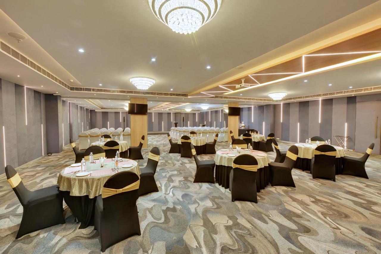 Clarion Hotel Bangalore Yesvantpur Kültér fotó