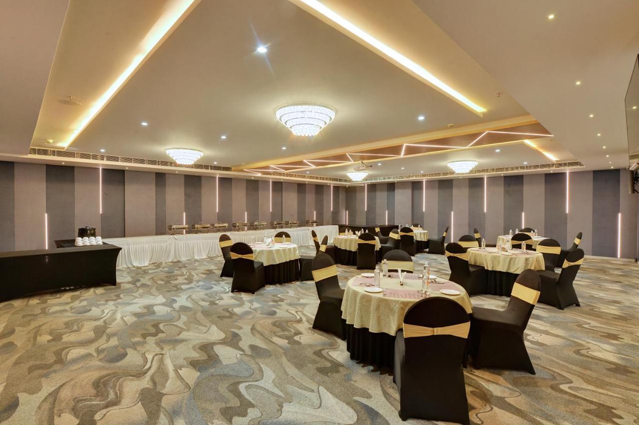Clarion Hotel Bangalore Yesvantpur Kültér fotó