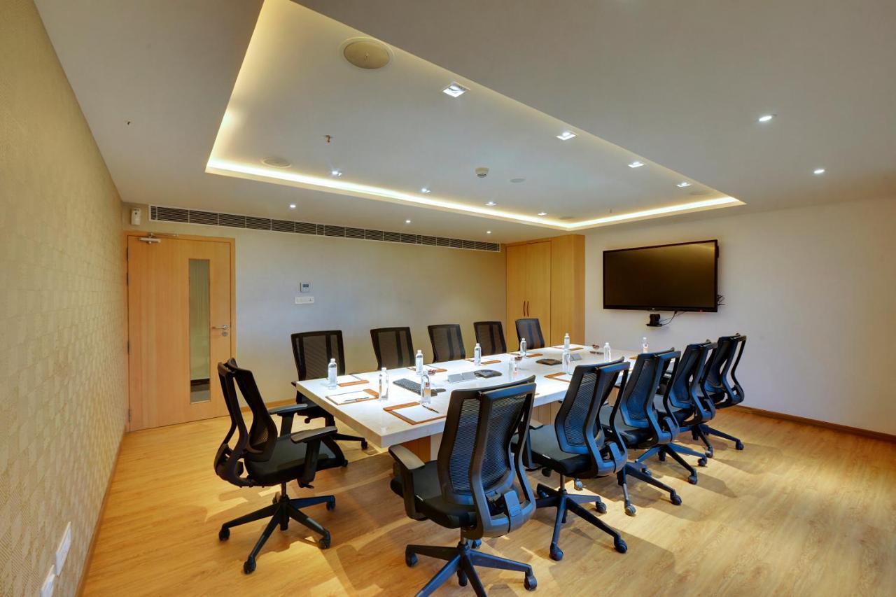 Clarion Hotel Bangalore Yesvantpur Kültér fotó