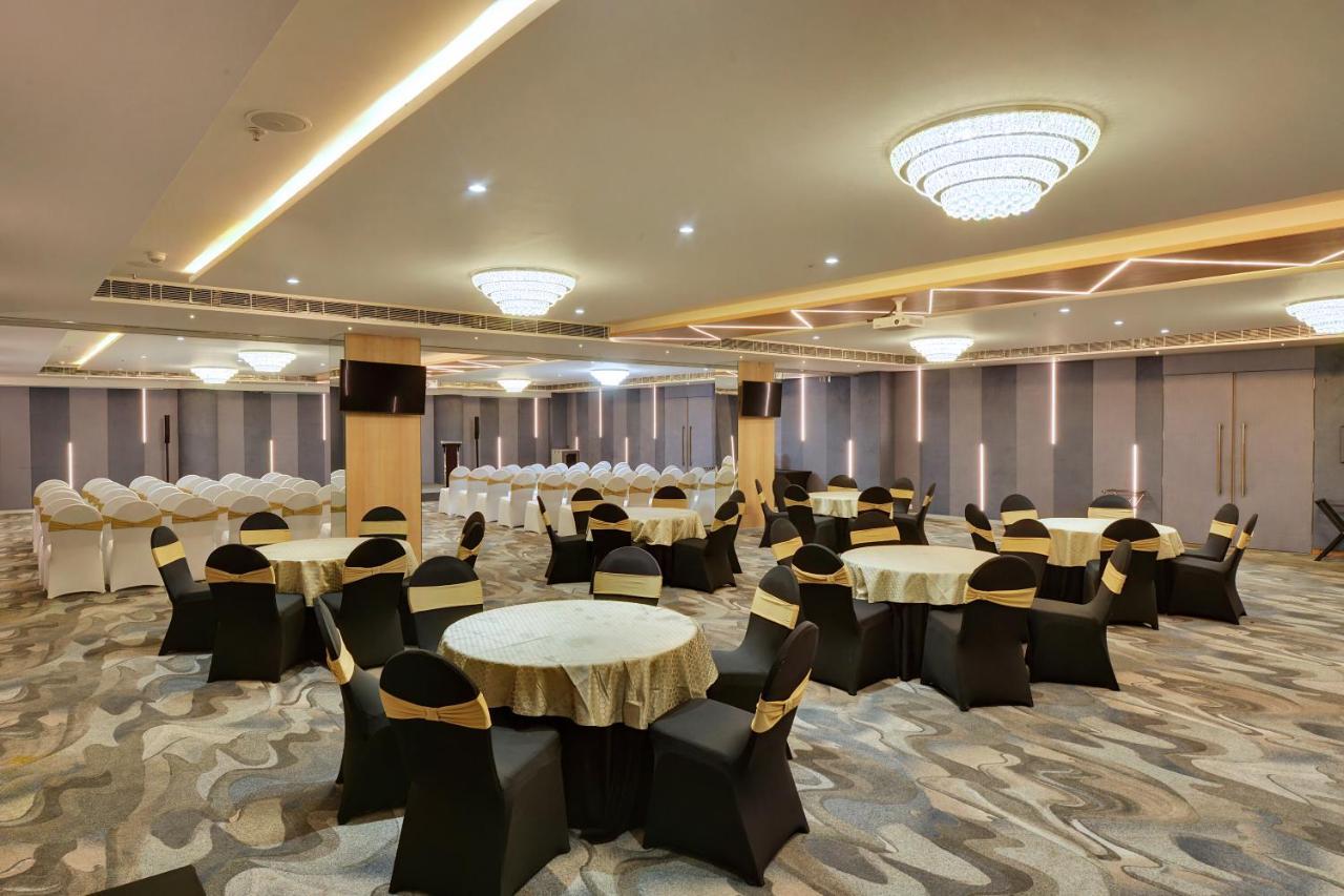 Clarion Hotel Bangalore Yesvantpur Kültér fotó