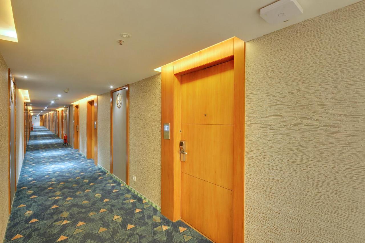 Clarion Hotel Bangalore Yesvantpur Kültér fotó