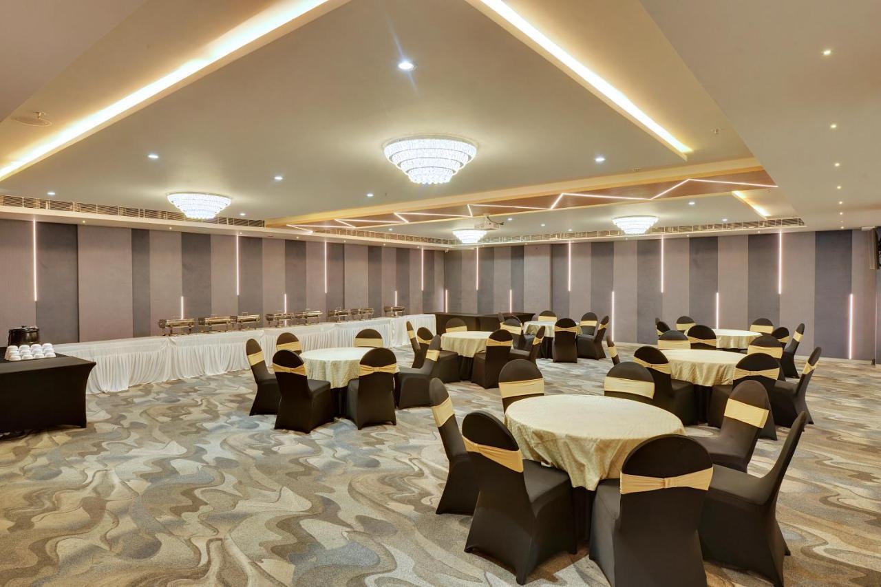 Clarion Hotel Bangalore Yesvantpur Kültér fotó