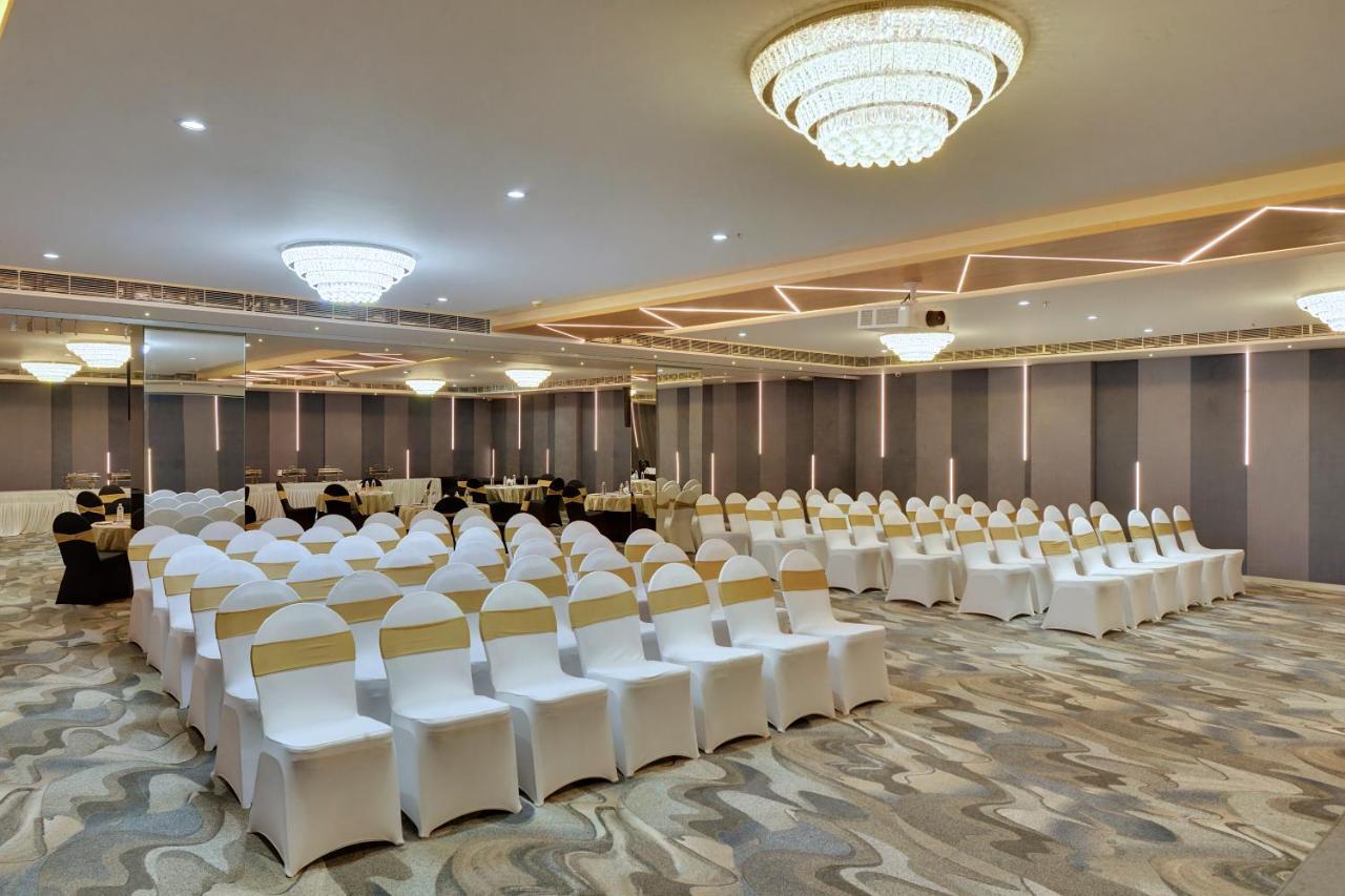 Clarion Hotel Bangalore Yesvantpur Kültér fotó