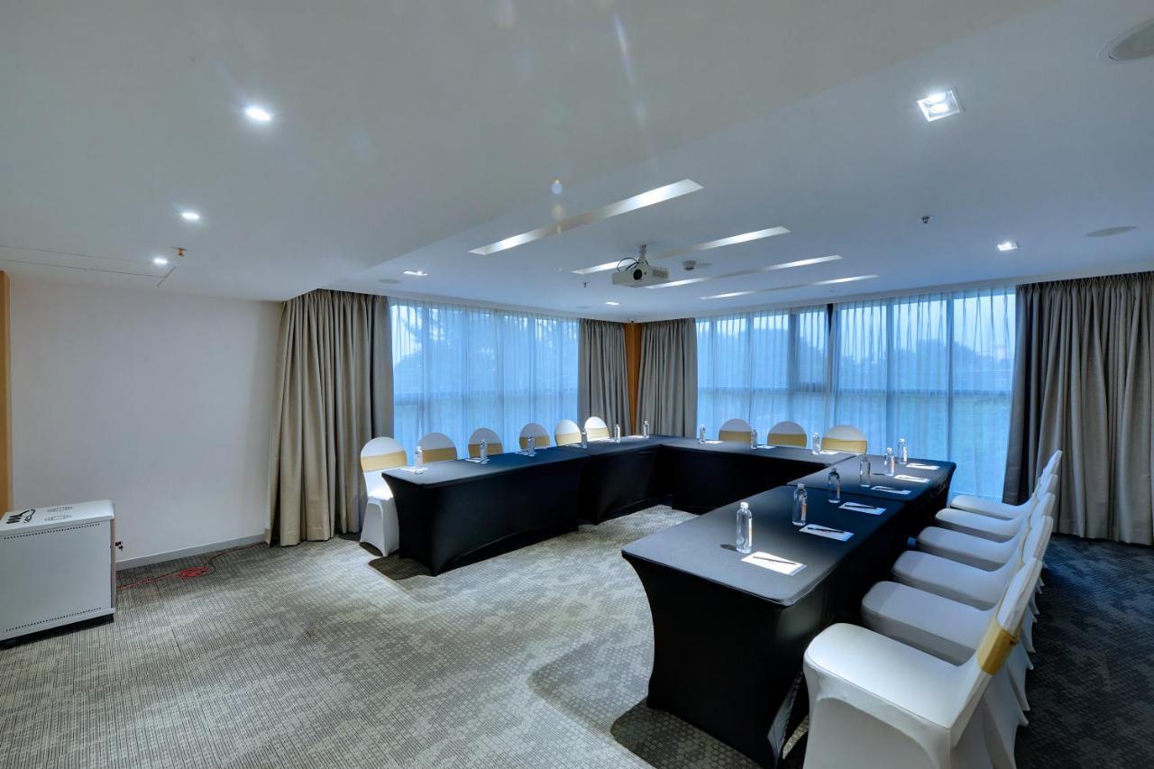 Clarion Hotel Bangalore Yesvantpur Kültér fotó
