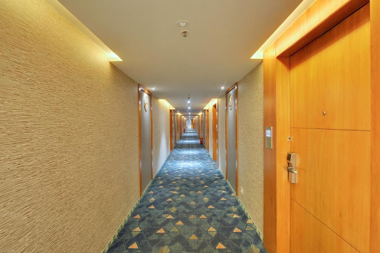 Clarion Hotel Bangalore Yesvantpur Kültér fotó