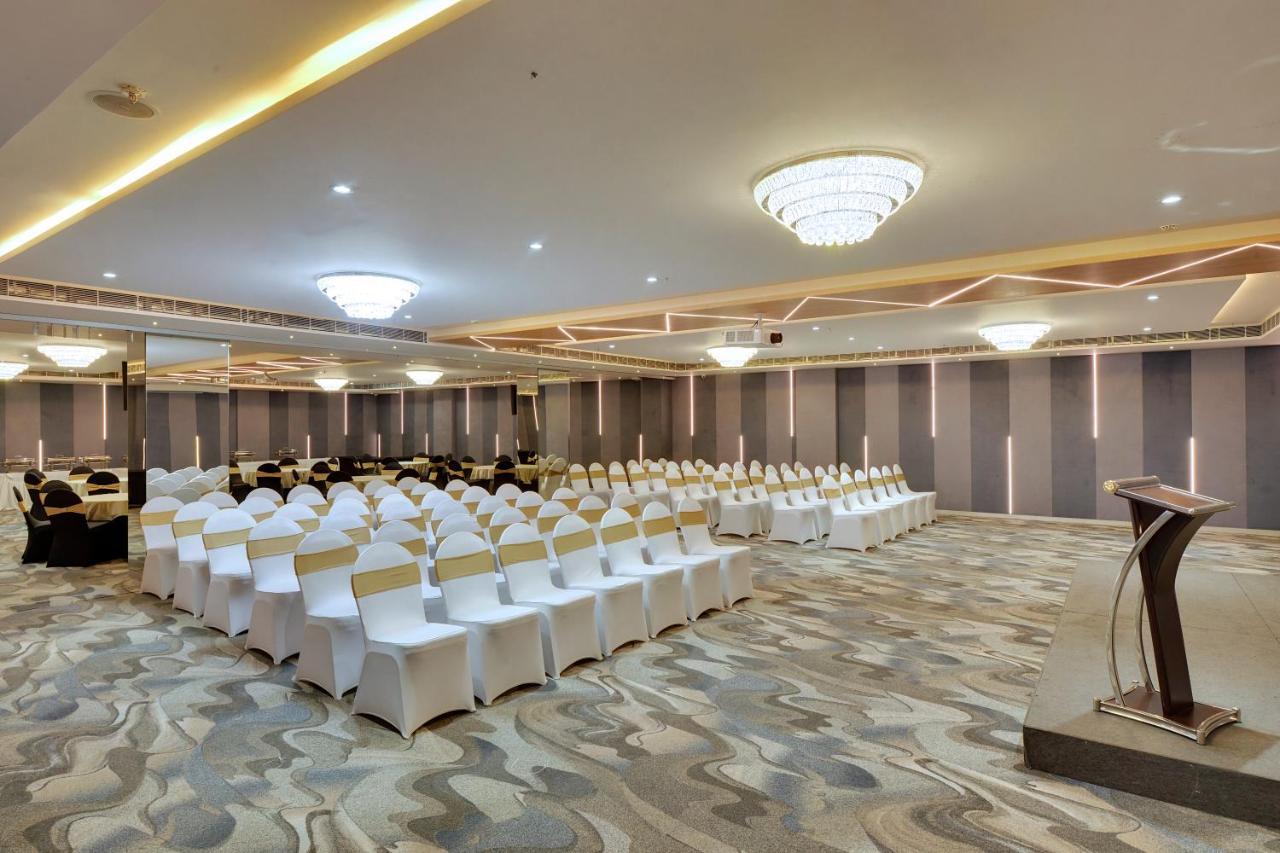 Clarion Hotel Bangalore Yesvantpur Kültér fotó