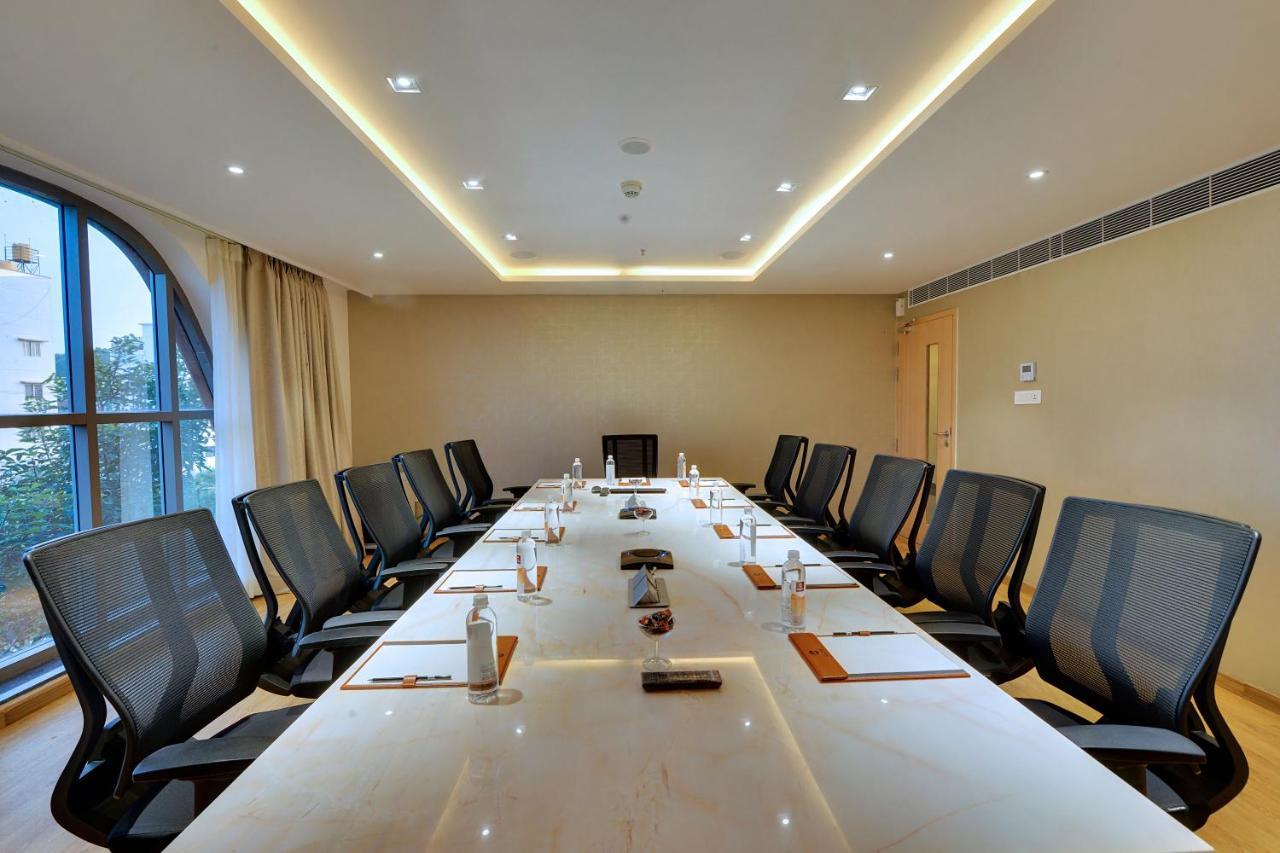 Clarion Hotel Bangalore Yesvantpur Kültér fotó