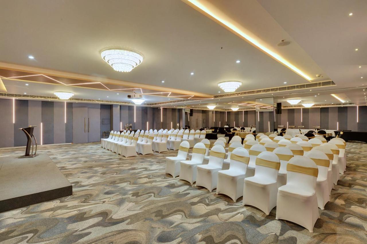 Clarion Hotel Bangalore Yesvantpur Kültér fotó