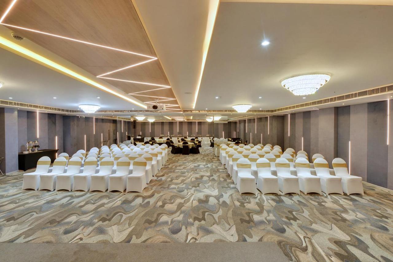 Clarion Hotel Bangalore Yesvantpur Kültér fotó